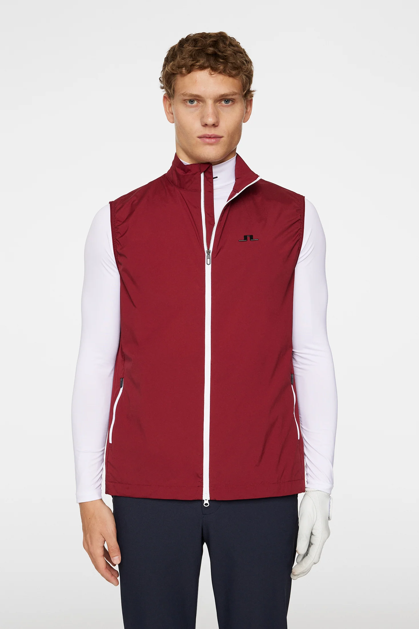 Ash Light Packable Vest / Cabernet - Image 2